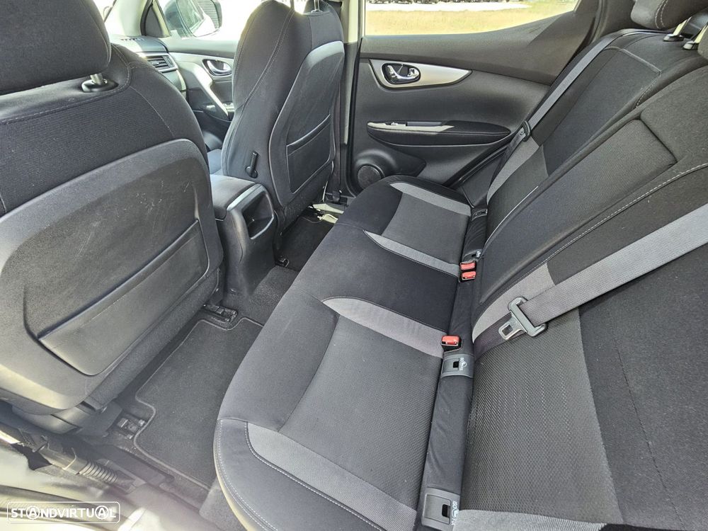 Nissan Qashqai 1.6 dCi N-Connecta 18 RS+PS - 25