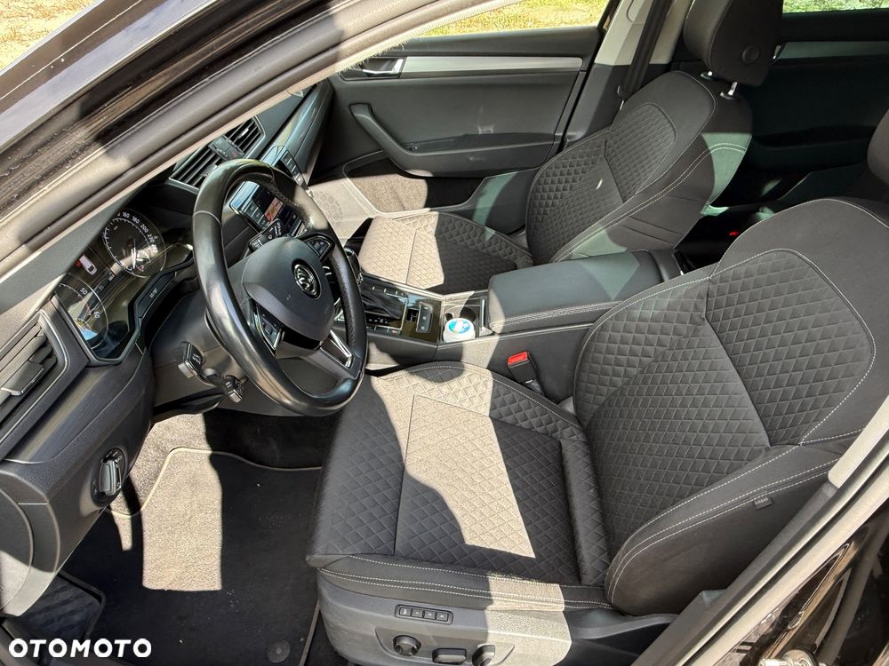 Skoda Superb 2.0 TDI DSG Premium Edition - 5