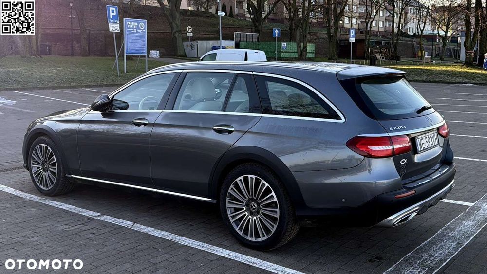 Mercedes-Benz Klasa E 220 d 4-Matic All-Terrain Exclusive - 16