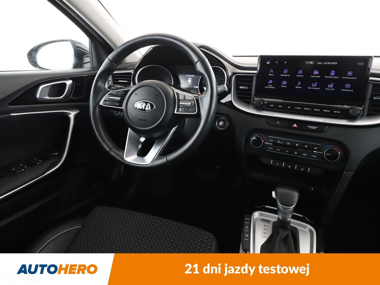 Kia XCeed - 13
