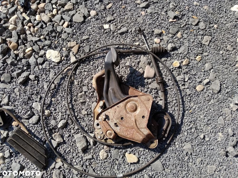 PEDAL DZWIGNIA HAMULCA RECZNEGO LINKA MECHANIZM Chevrolet GMC C1500 C2500 C3500 K1500 K2500 K3500 PICKUP C/K Suburban Tahoe SILVERADO SIERRA YUKON 1500 2500 3500 CADILLAC ESCALADE HANDBRAKE PEDAL - 1