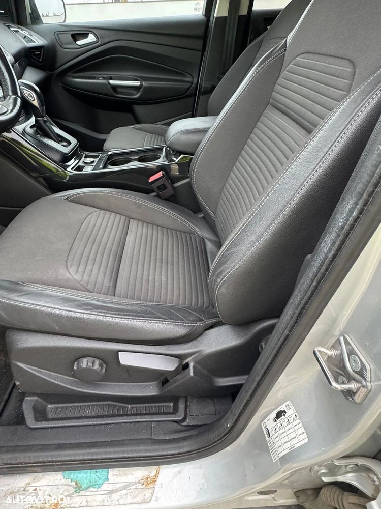 Ford Kuga 2.0 TDCi 4WD Powershift Titanium - 13