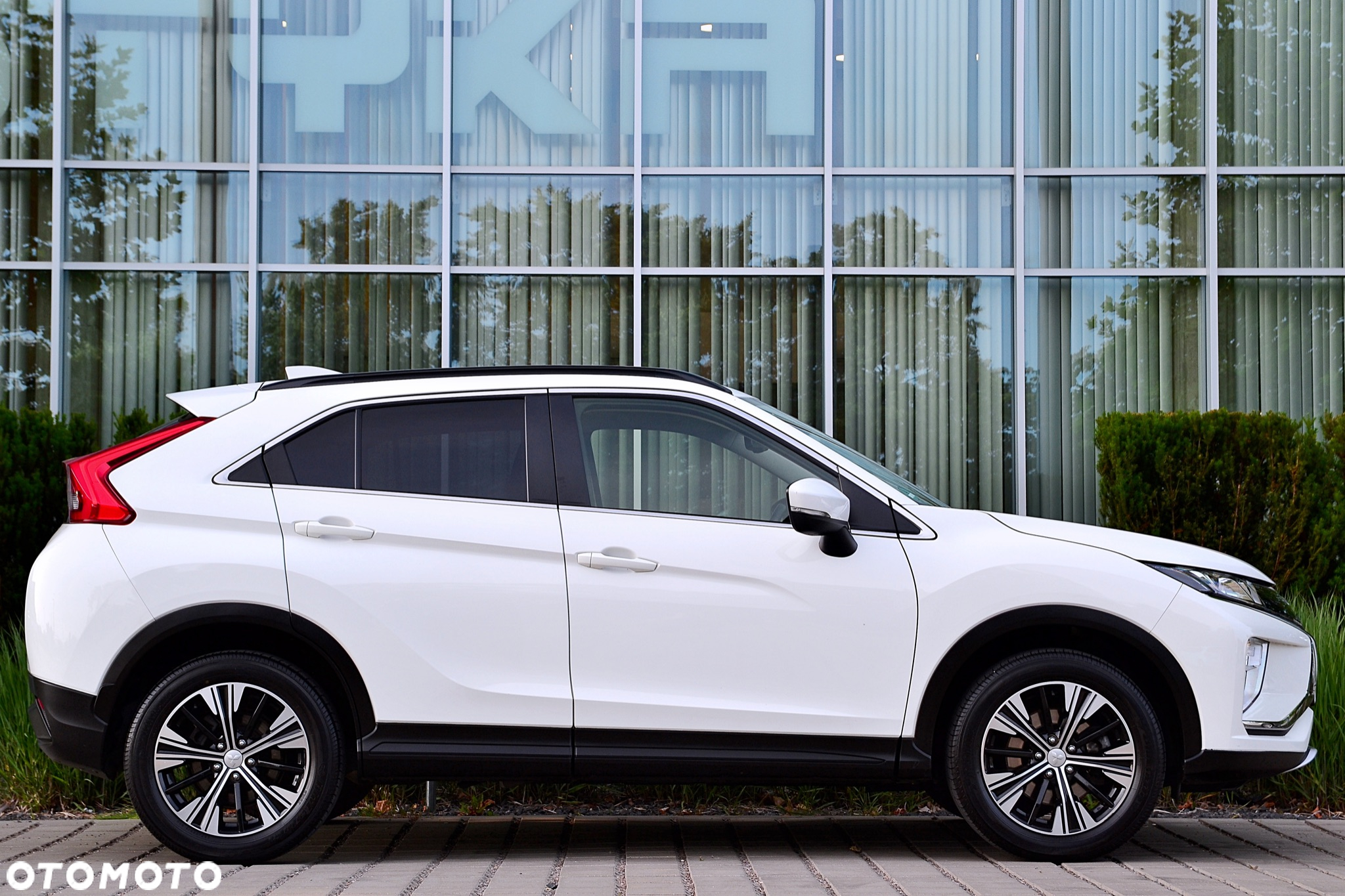 Mitsubishi Eclipse Cross 1.5 T-MIVEC ClearTec 2WD Diamant Edition - 4