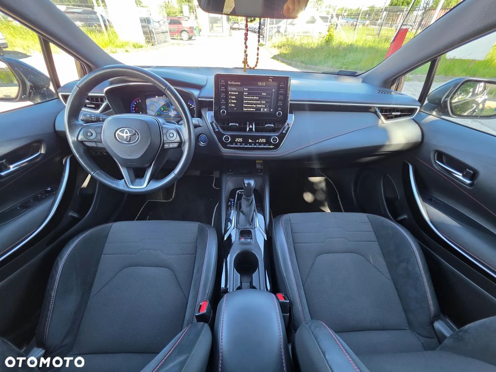 Toyota Corolla 2.0 Hybrid Executive - 26