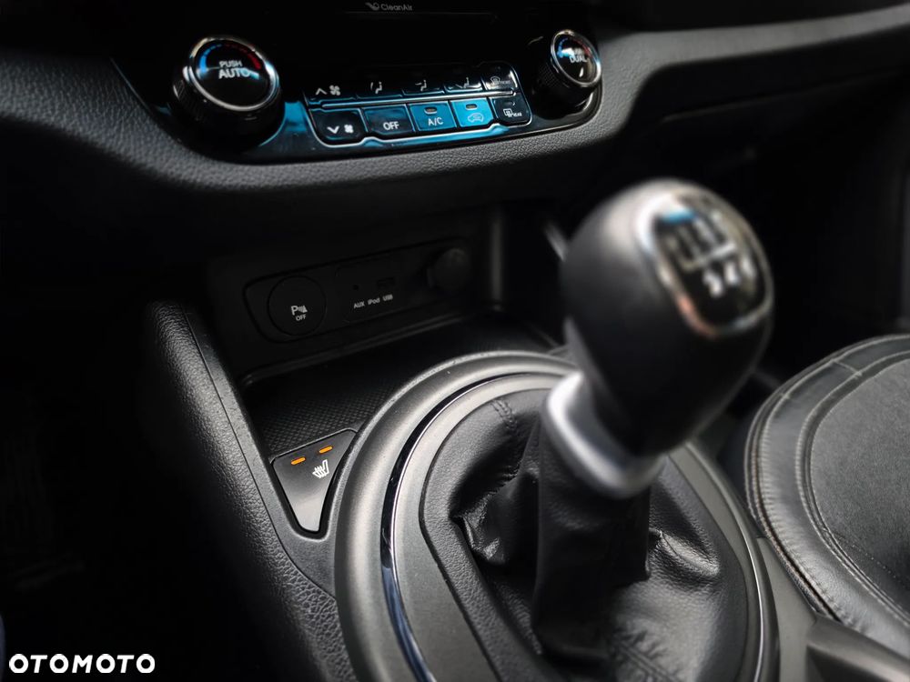 Kia Sportage - 28