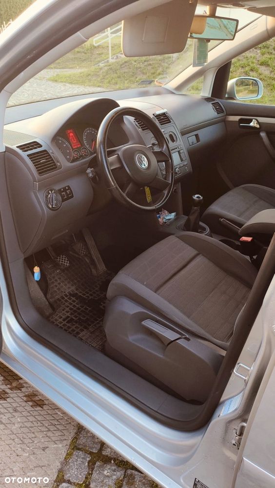 Volkswagen Touran - 7