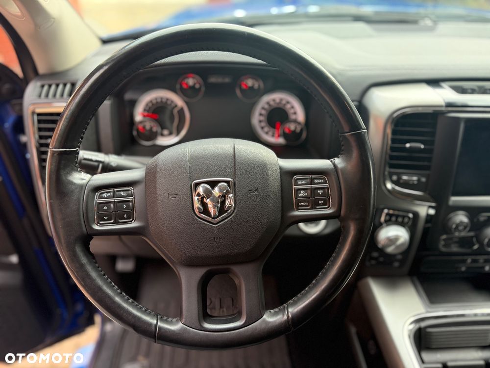 Dodge RAM 1500 5.7 4x4 - 18