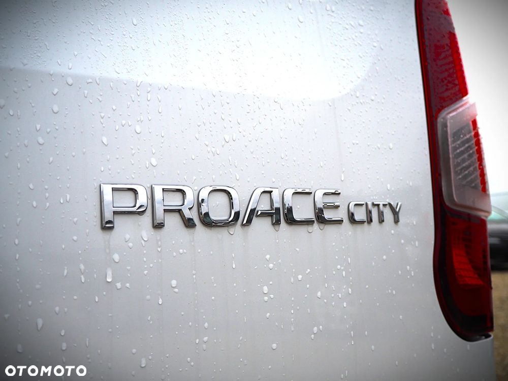 Toyota Proace City - 13