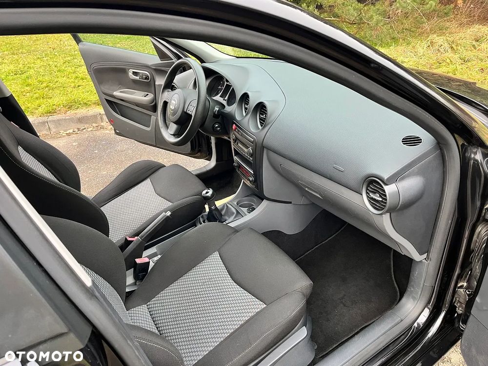 Seat Ibiza 1.4 16V Sport - 11