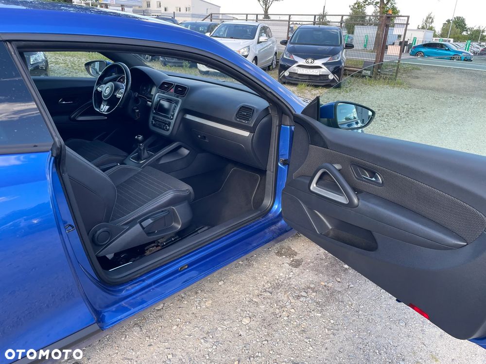 Volkswagen Scirocco 2.0 TDI - 17