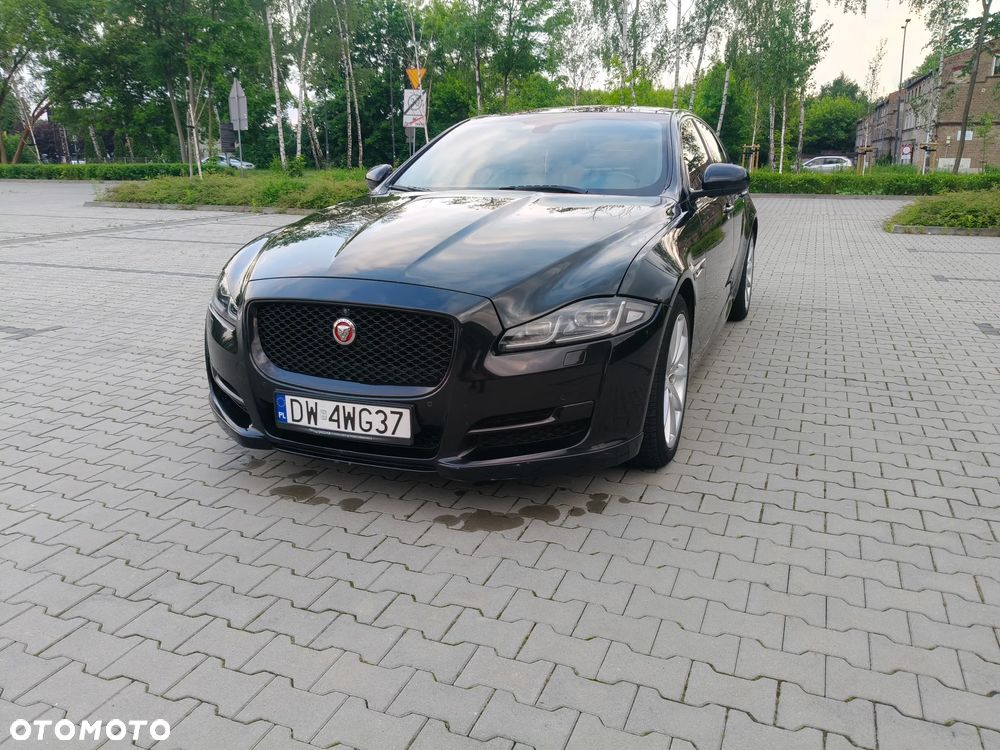 Jaguar XJ 3.0 D V6 R-Sport - 3