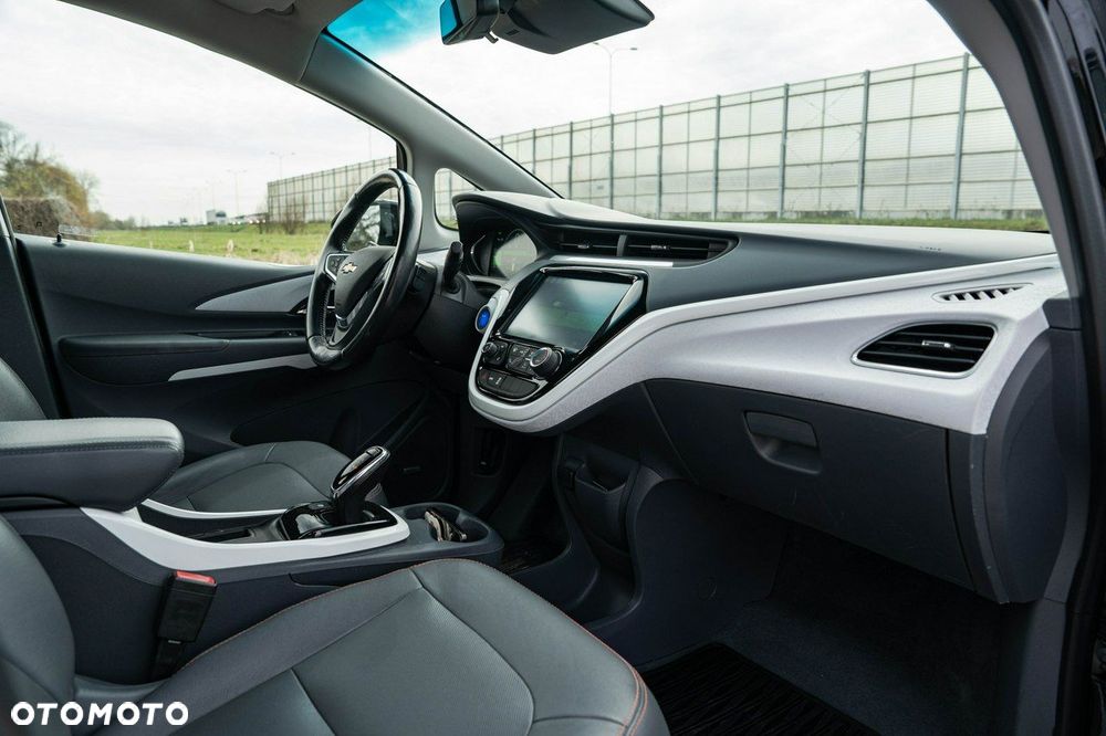 Chevrolet Bolt - 23