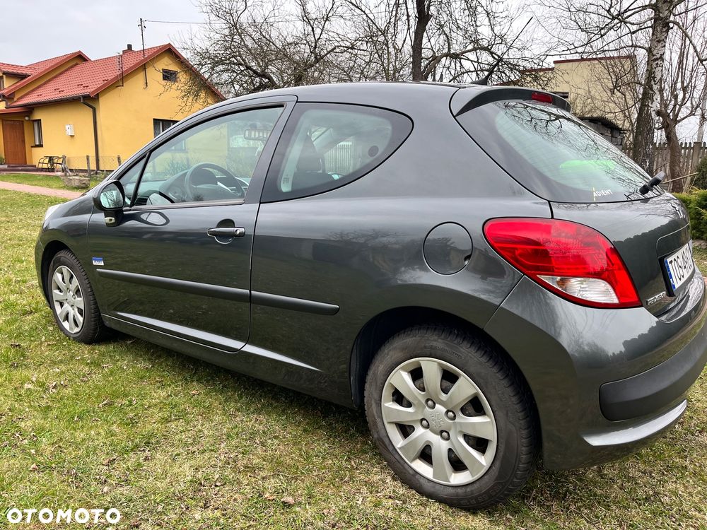 Peugeot 207 - 7