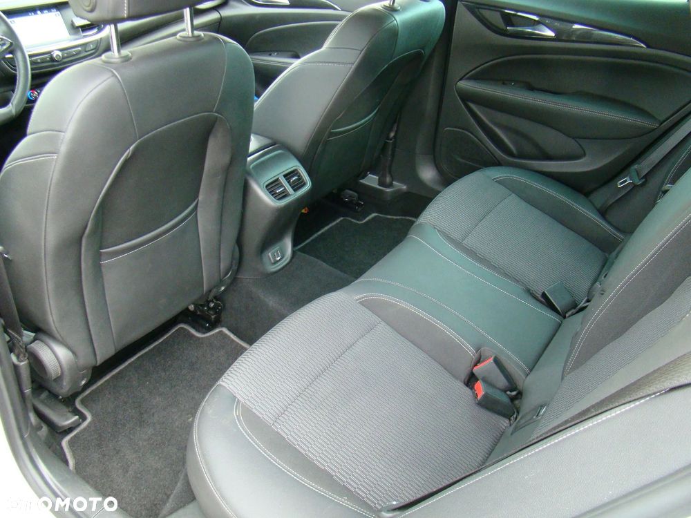 Opel Insignia 2.0 BiTurbo D 4x4 Automatik Business Innovation - 32