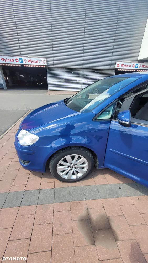 Volkswagen Touran 1.9 TDI DPF BlueMot Conceptline - 18