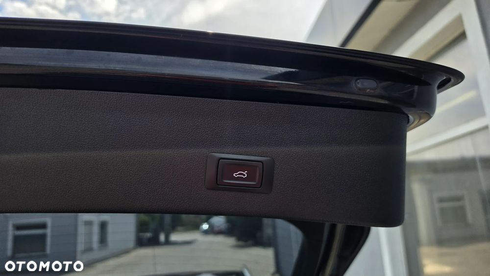 Audi A4 Allroad 2.0 TDI DPF S tronic - 19