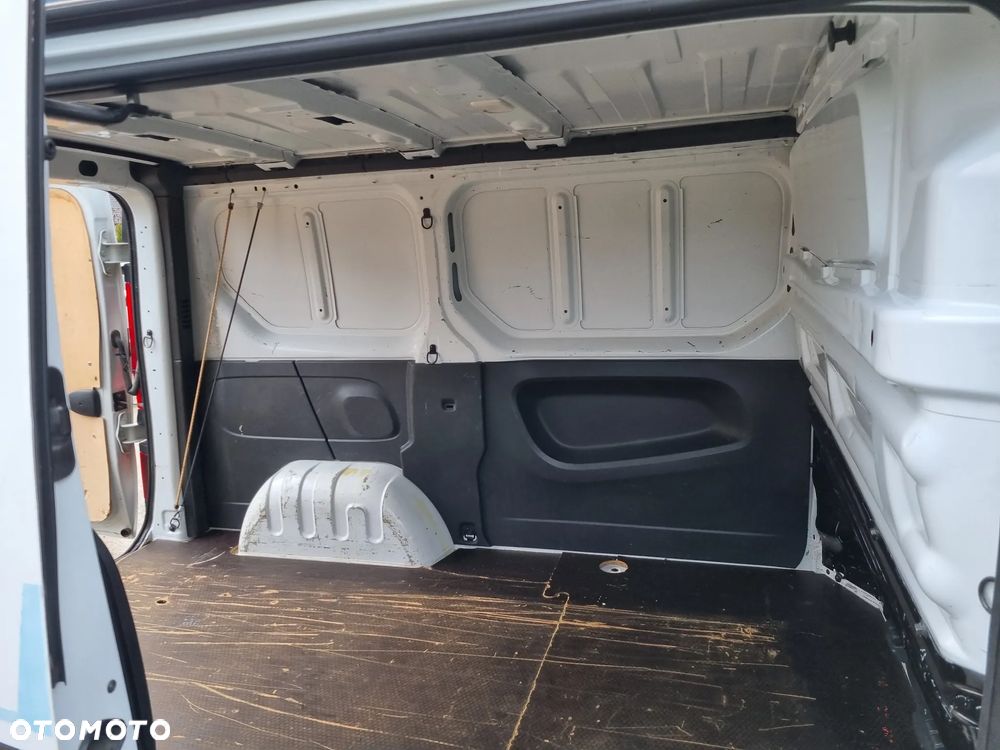 Renault TRAFIC H1 L1 - 16