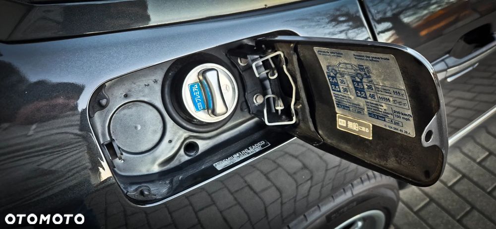 Mercedes-Benz W124 (1984-1993) - 38