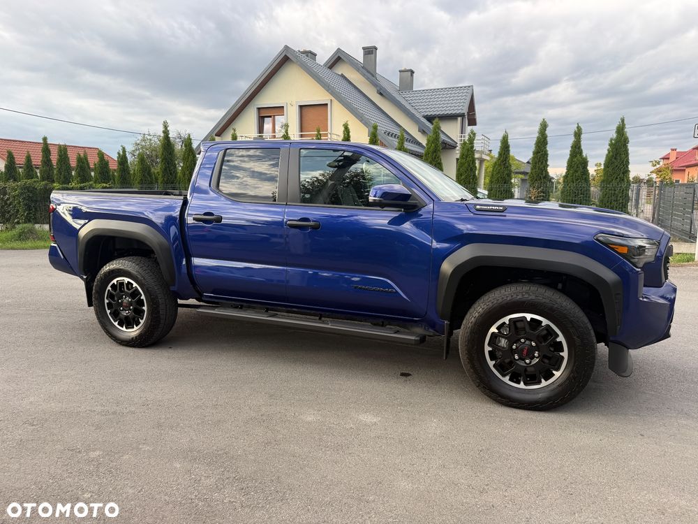 Toyota Tacoma - 3