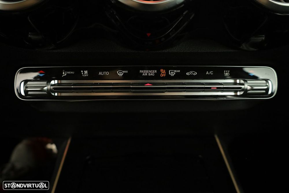 Mercedes-Benz EQB 300 4Matic AMG Line - 14