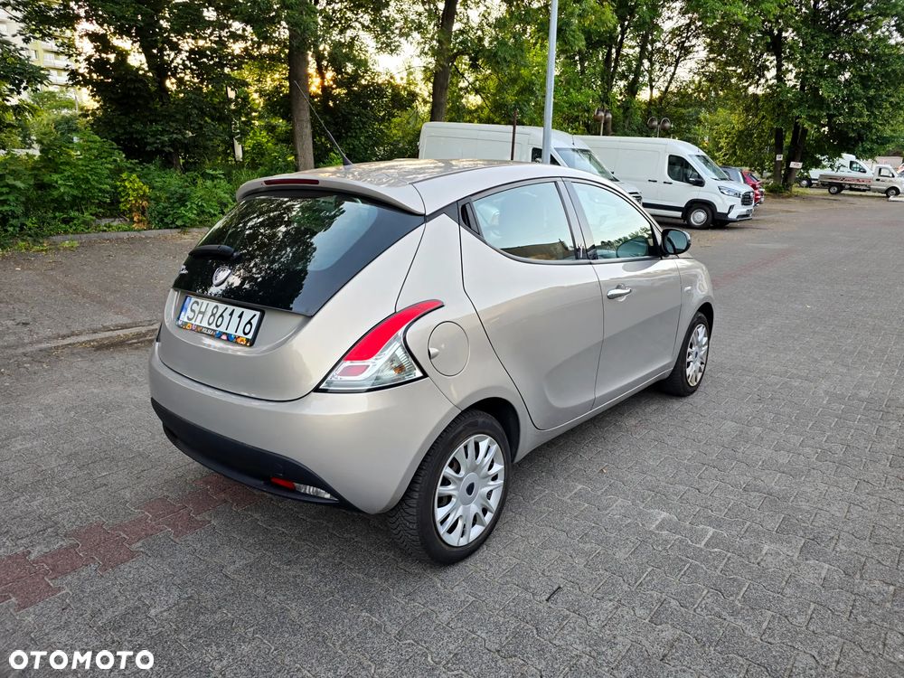 Lancia Ypsilon 1.2 8V Platinum S&S EU6 - 7