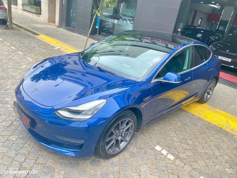 Tesla Model 3 - 2