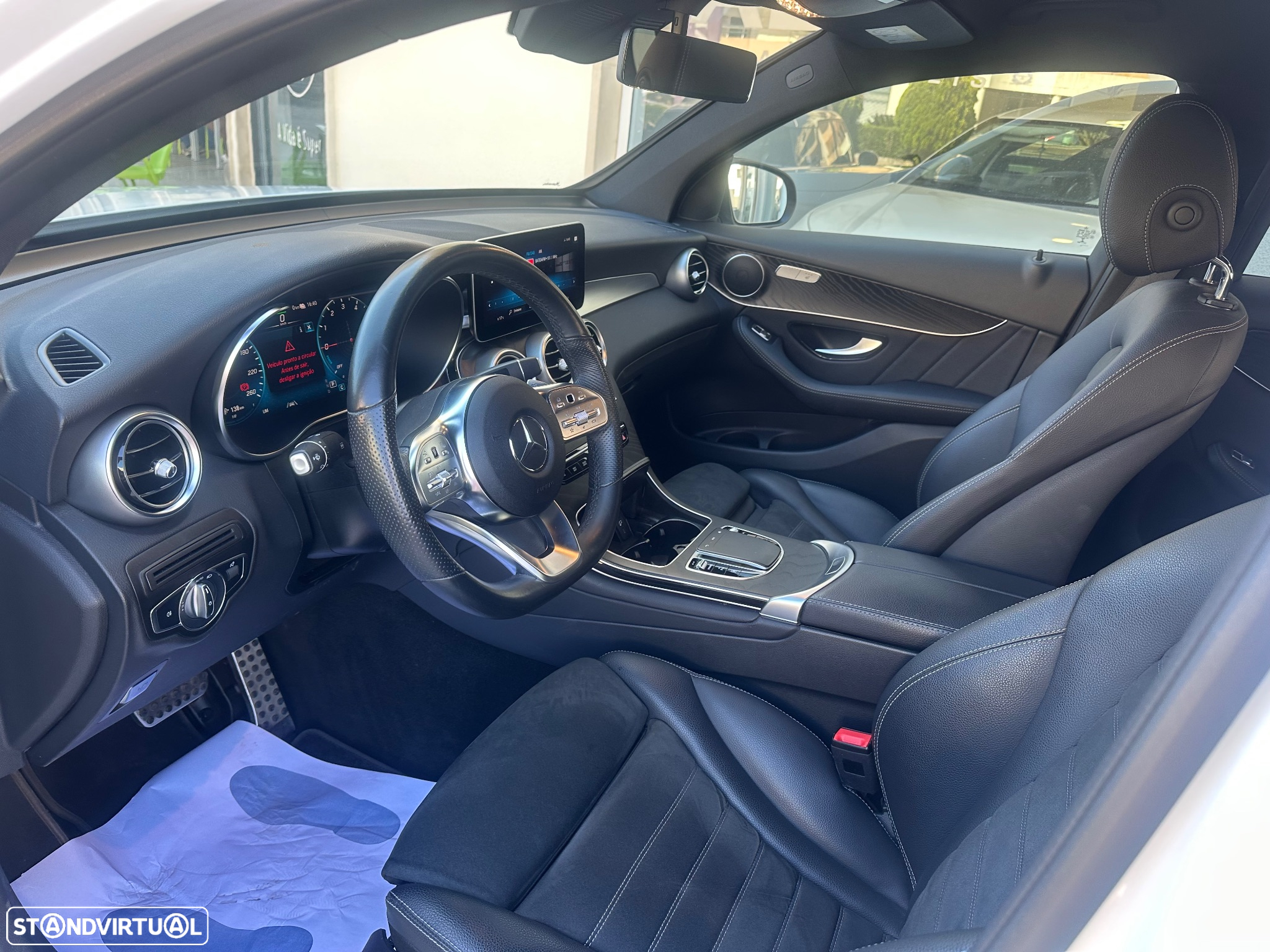 Mercedes-Benz GLC 300 Coupe de 4Matic - 27