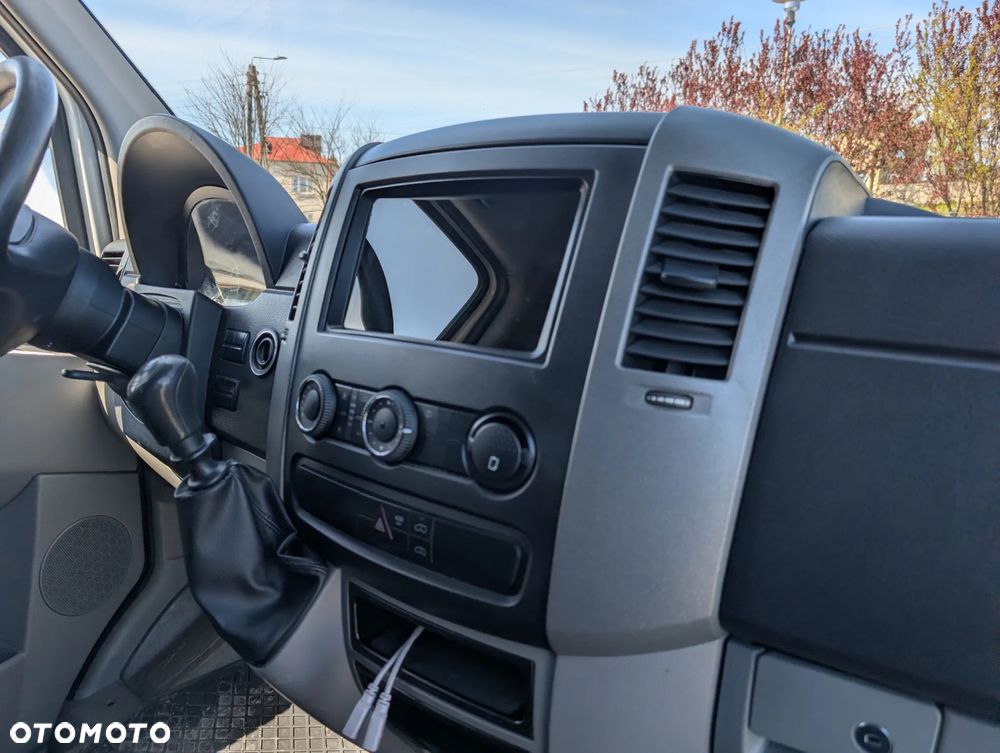 Mercedes-Benz Sprinter - 7