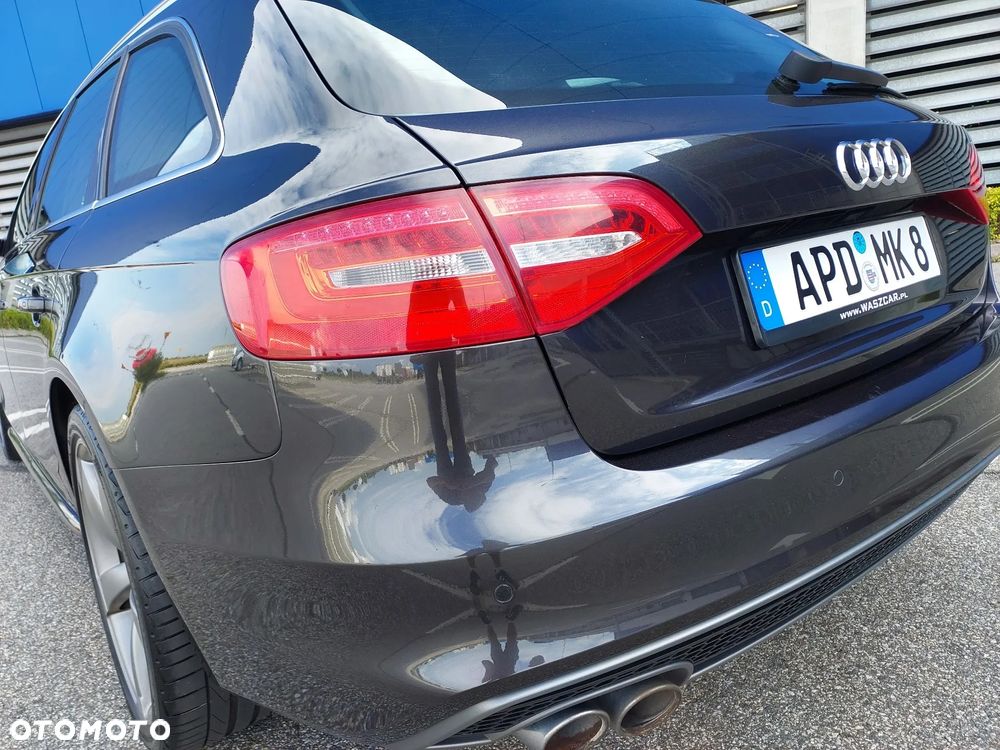 Audi A4 Avant 2.0 TDI DPF quattro S line Sportpaket - 14