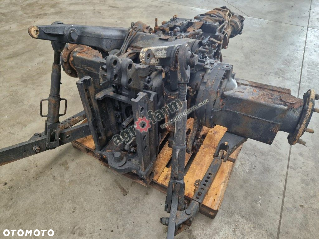 Skrzynia biegów, most tylny Valtra N174 H - 4