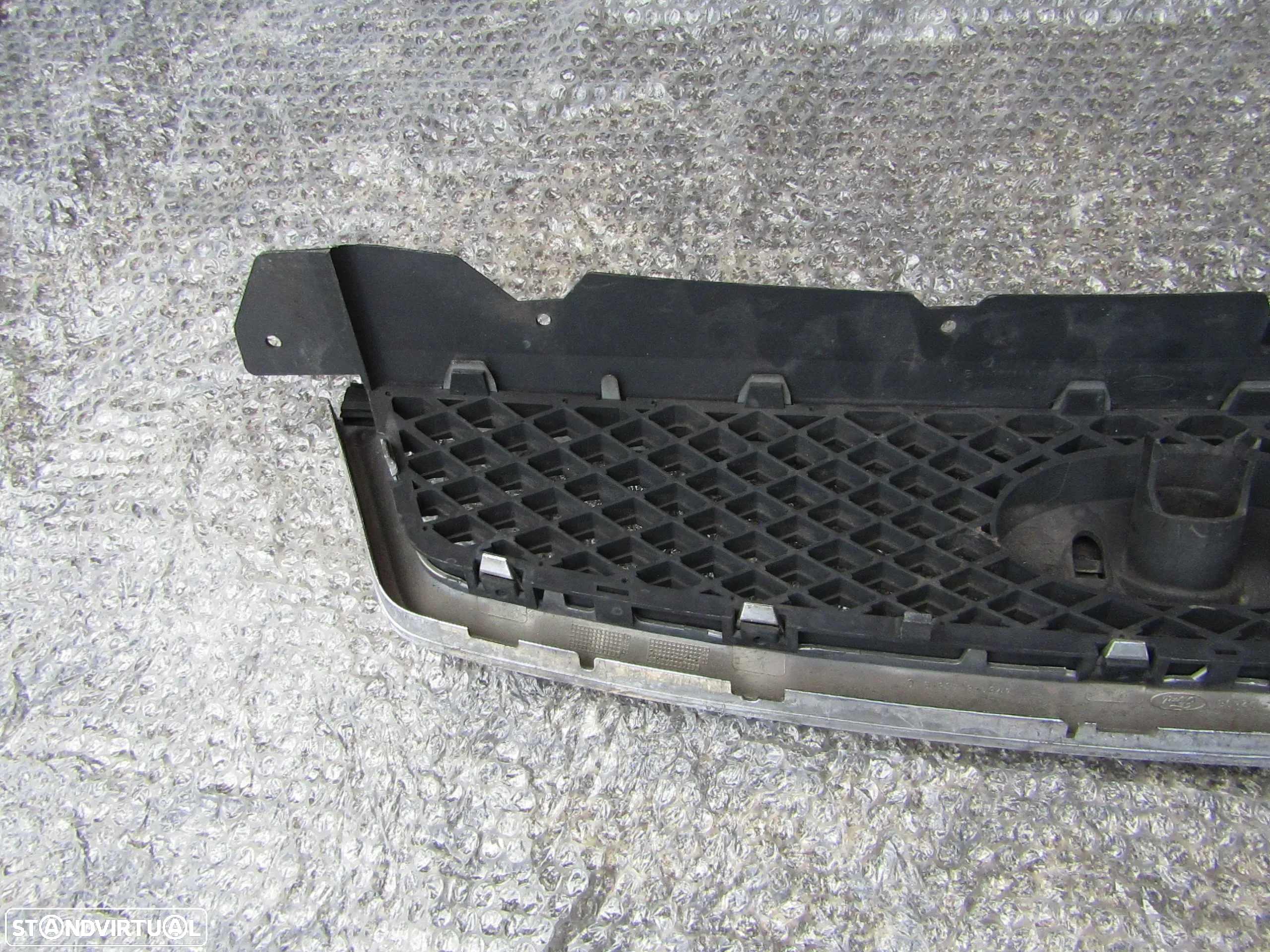 Grelha Ford Focus ano 2005 original - 5