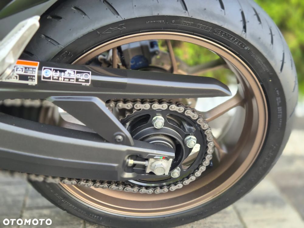 Honda CB - 21