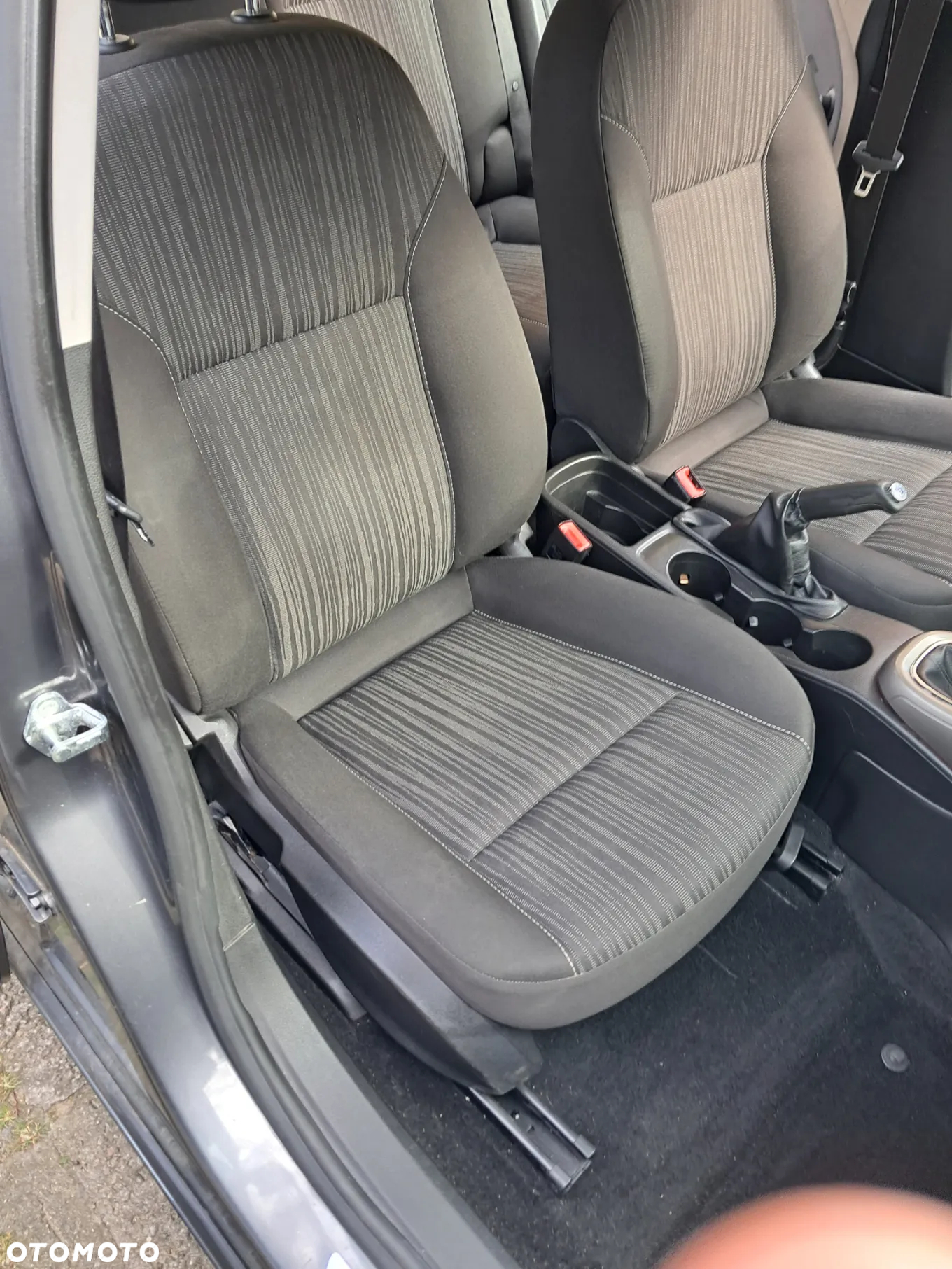 Opel Astra IV 1.6 Sport - 13
