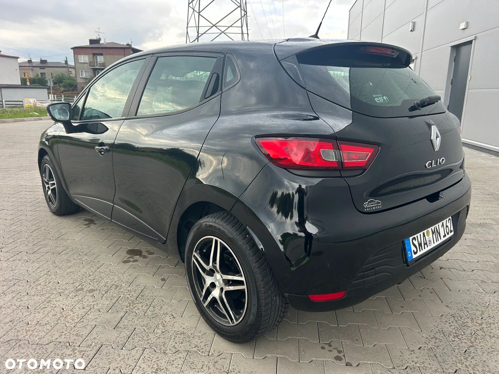 Renault Clio 1.2 16V 75 Business - 17