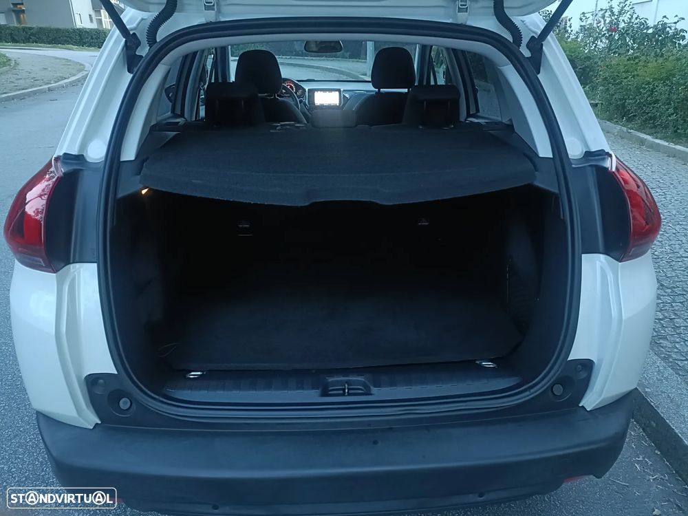 Peugeot 2008 1.2 PureTech Signature - 15