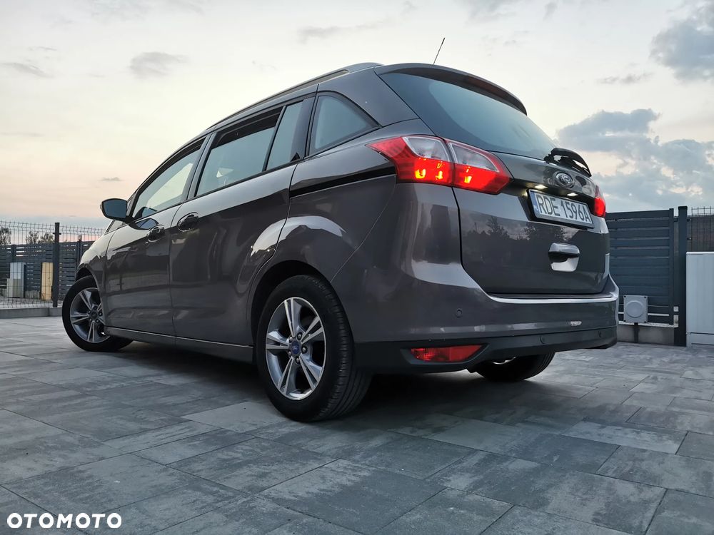 Ford Grand C-MAX - 8