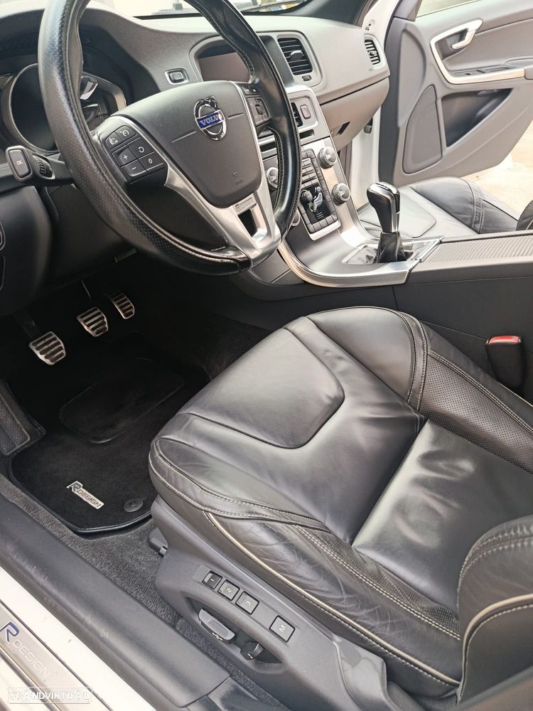 Volvo V60 2.0 D4 R-Design Momentum - 20
