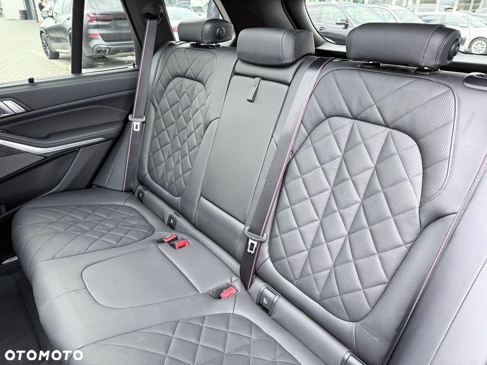 BMW X5 xDrive30d - 33