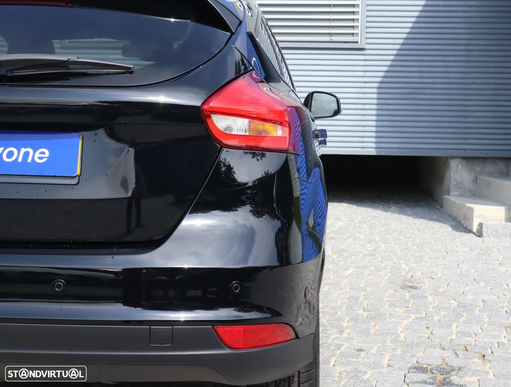 Ford Focus 1.5 TDCi Titanium - 16
