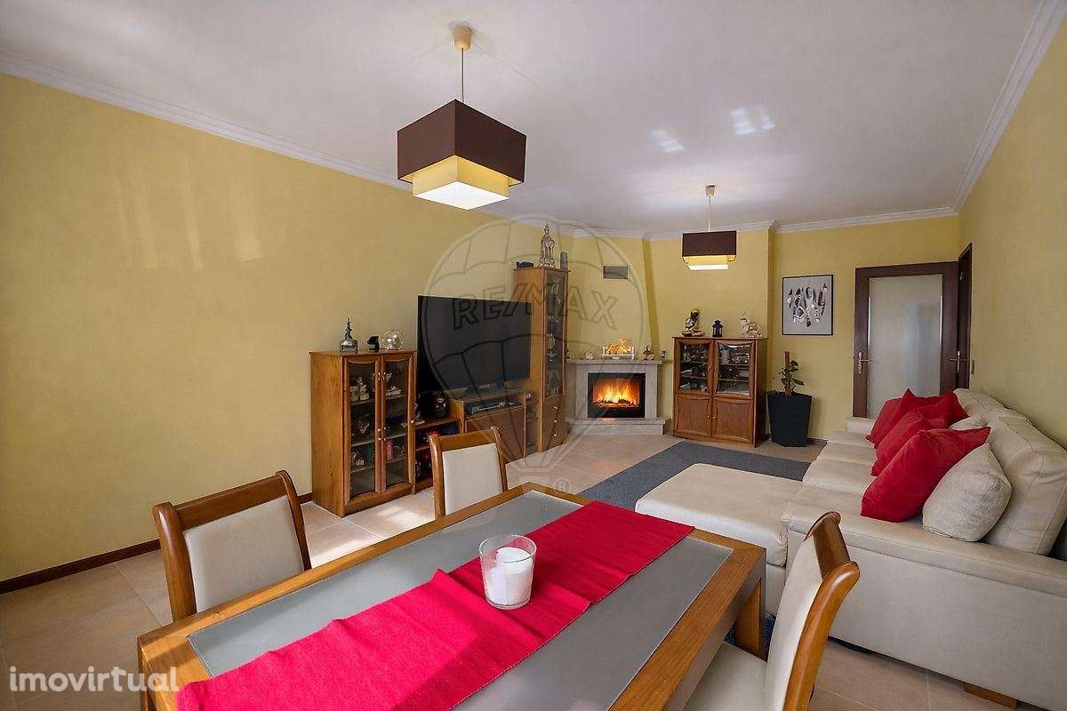 Apartamento T2 com Terraço - Ermesinde - Grande imagem: 2/16