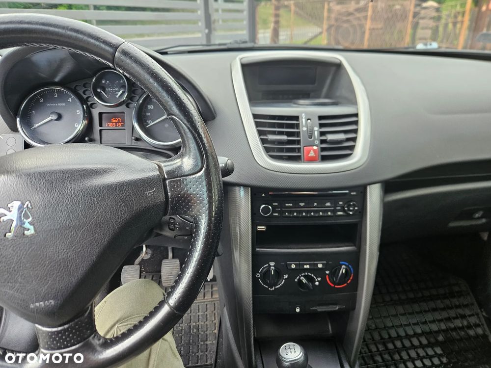 Peugeot 207 1.4 HDi Presence - 7