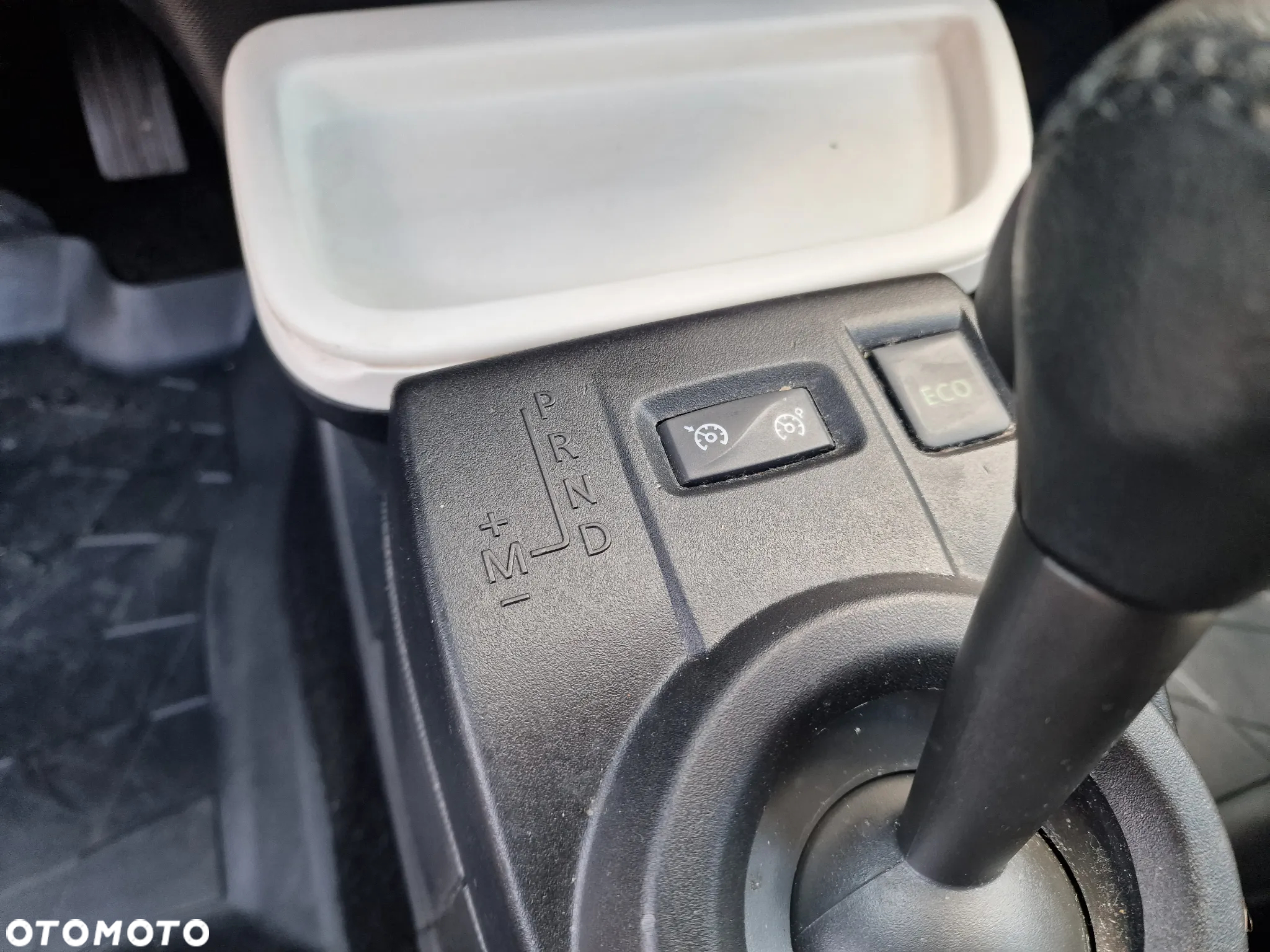 Renault Twingo ENERGY TCe 90 EDC Cosmic - 21