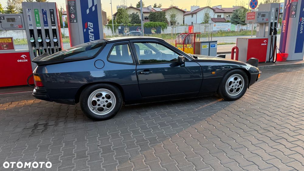 Porsche 924 S - 18