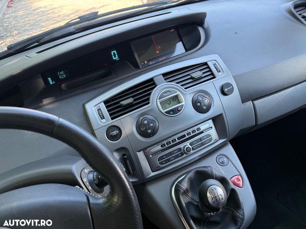 Renault Scenic - 14