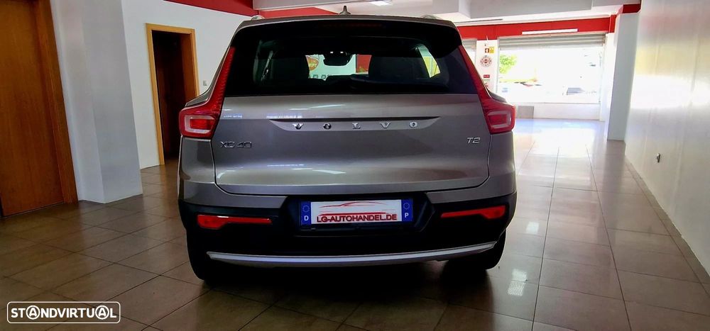 Volvo XC 40 1.5 T2 Momentum Plus Geartronic - 17