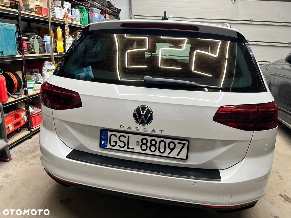 Volkswagen Passat - 17