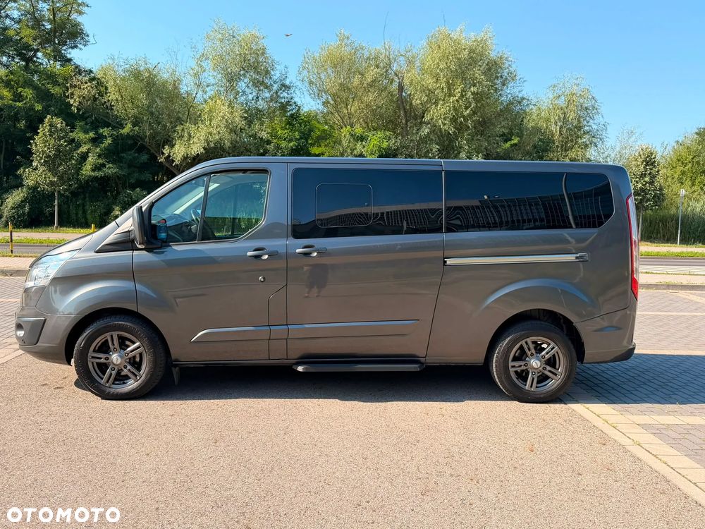 Ford Tourneo Custom 310 L2H1 VA Titanium - 29
