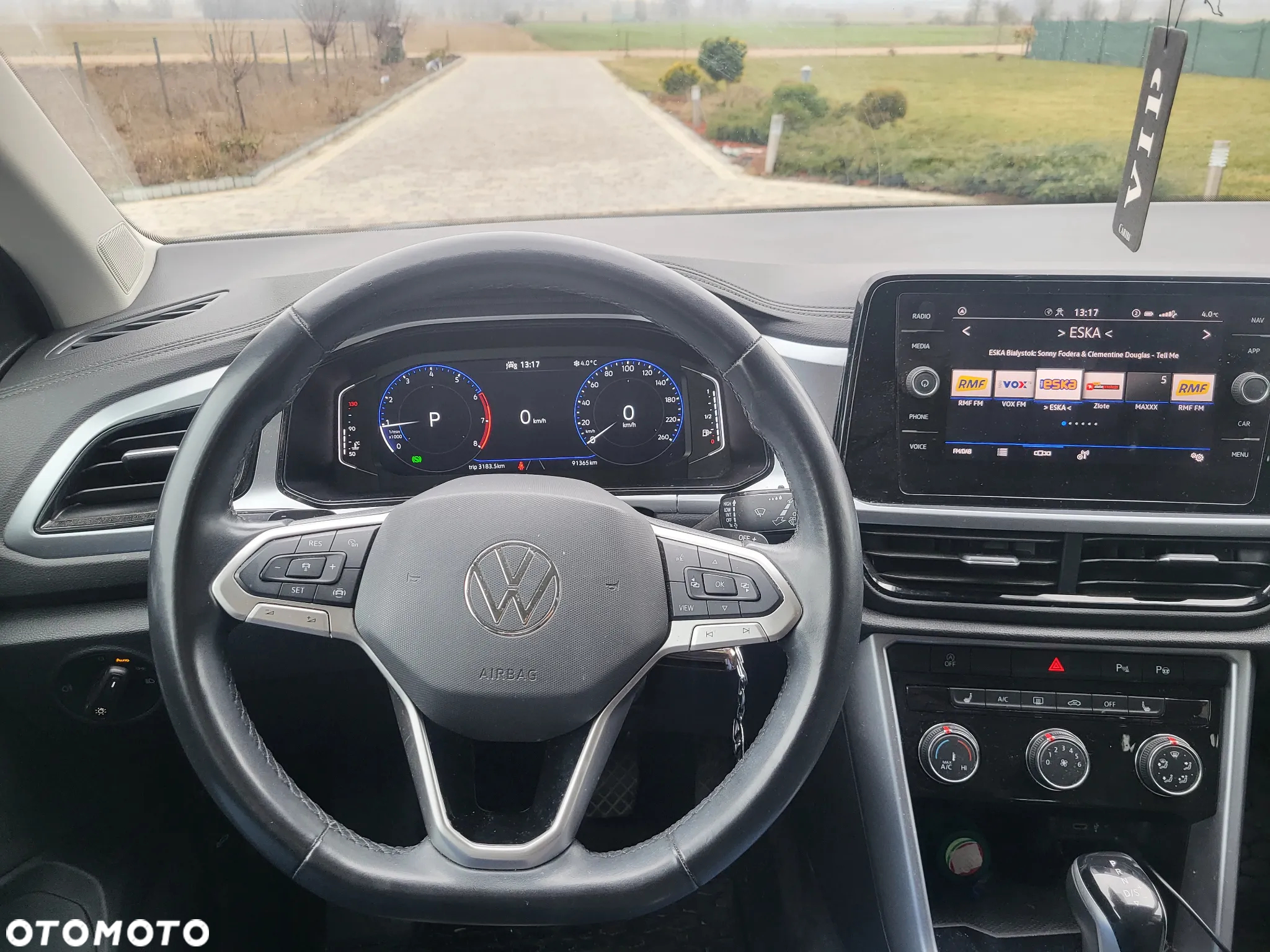 Volkswagen T-Roc - 15