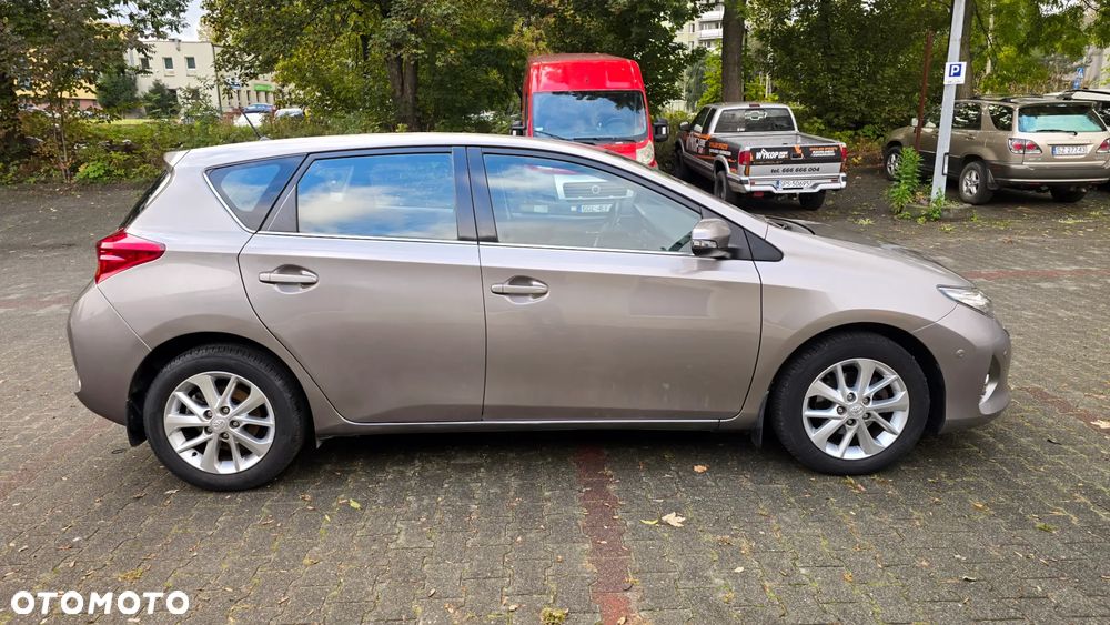 Toyota Auris 1.6 Prestige - 7