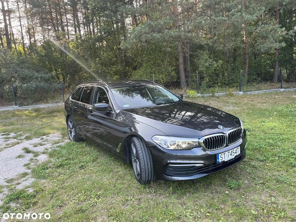 BMW Seria 5 530i Touring - 2